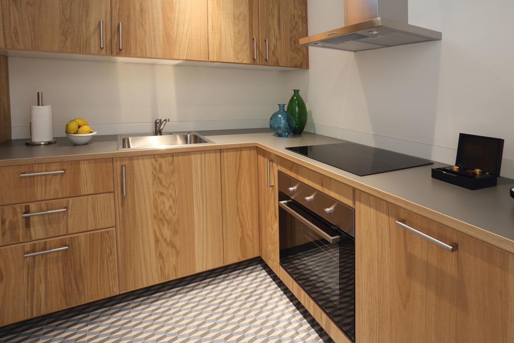 Apartaments Placa Del VI ชีโรนา ภายนอก รูปภาพ