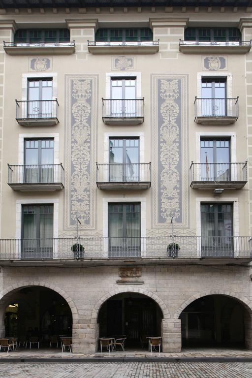 Apartaments Placa Del VI ชีโรนา ภายนอก รูปภาพ