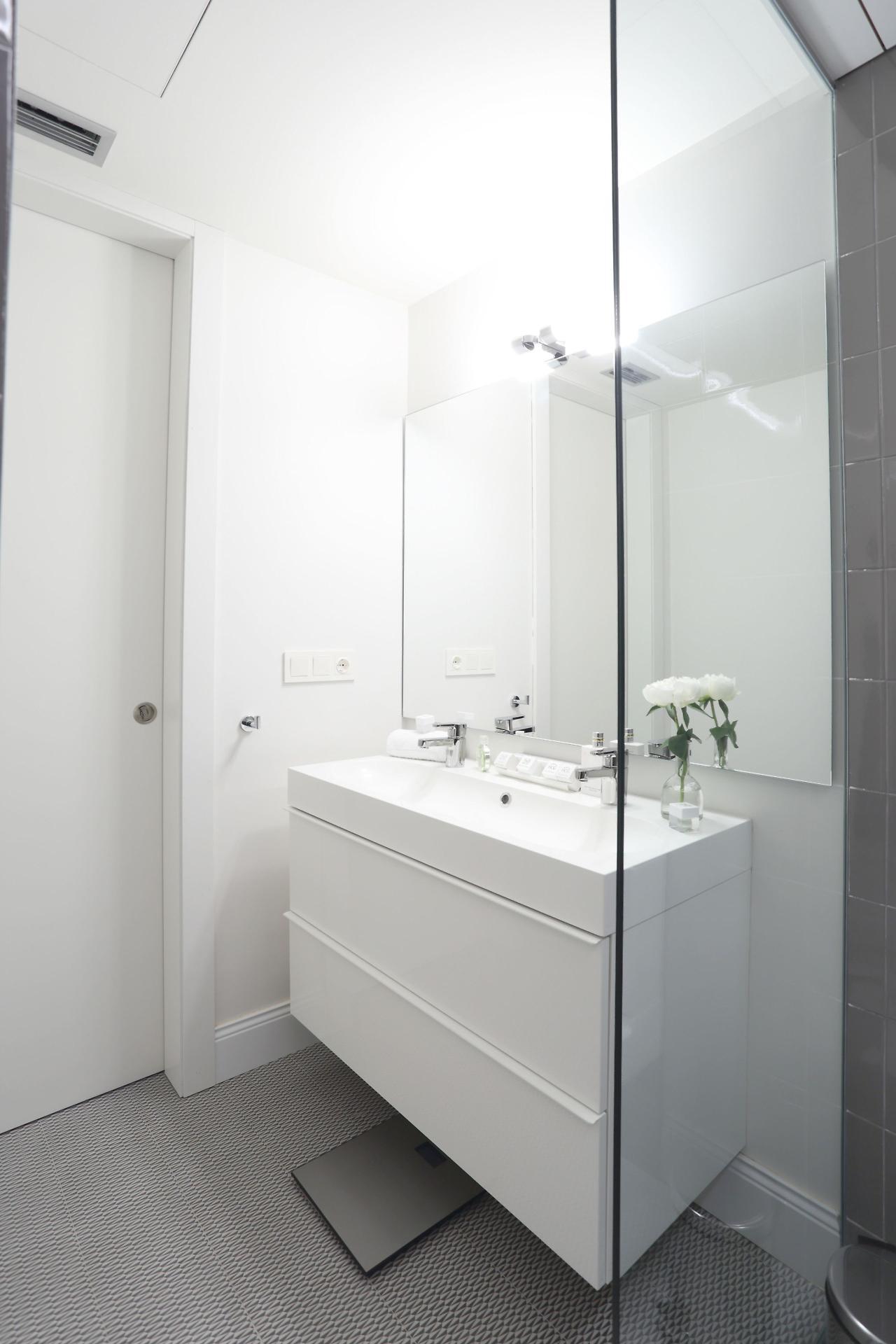 Apartaments Placa Del VI ชีโรนา ภายนอก รูปภาพ